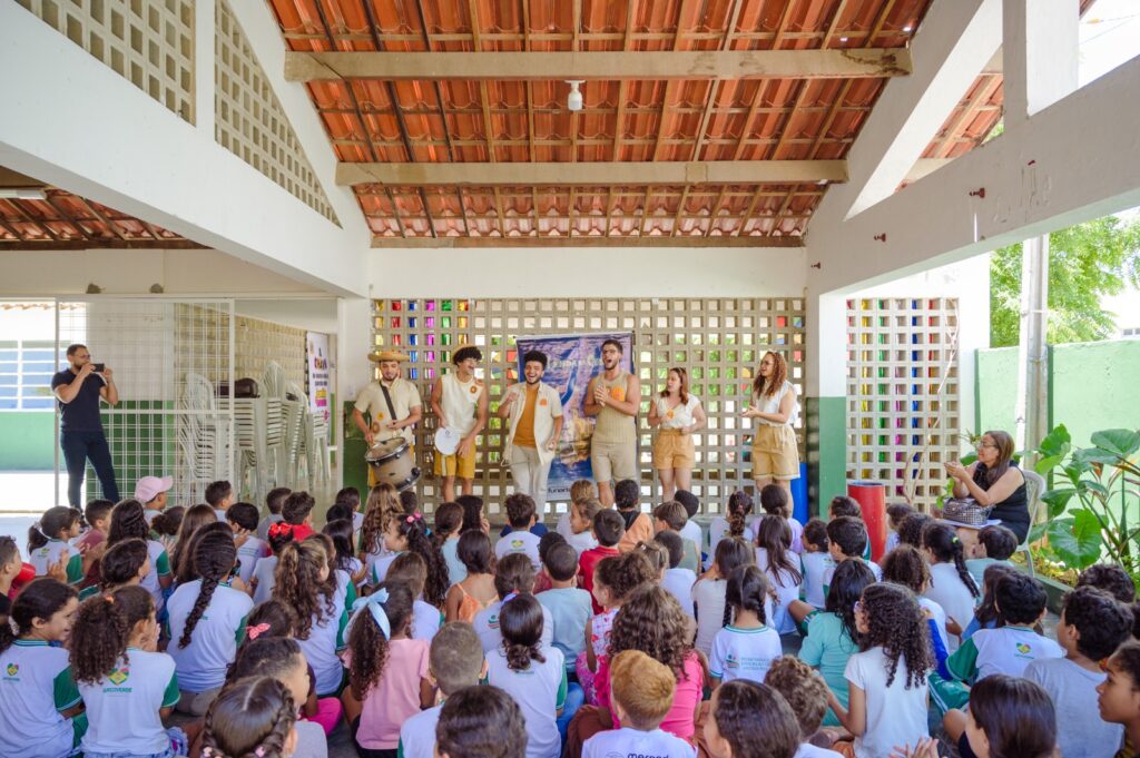 Tropa do Balacobaco apresenta lendas