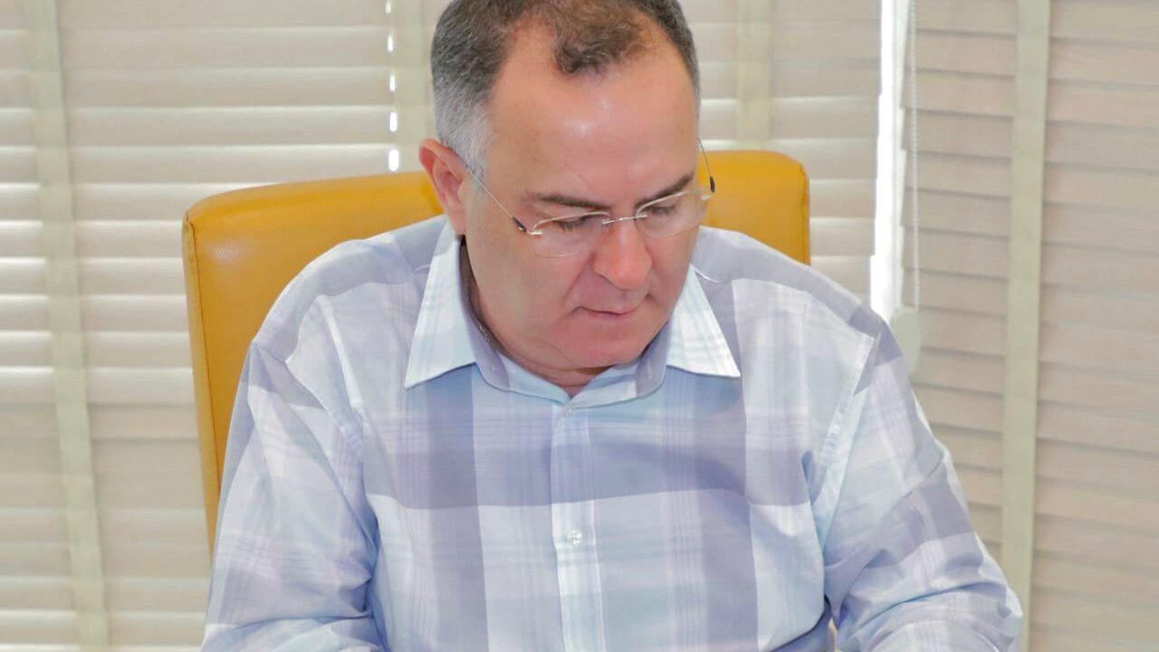 Zeca Cavalcanti sanciona Lei de Incentivos Fiscais em Arcoverde