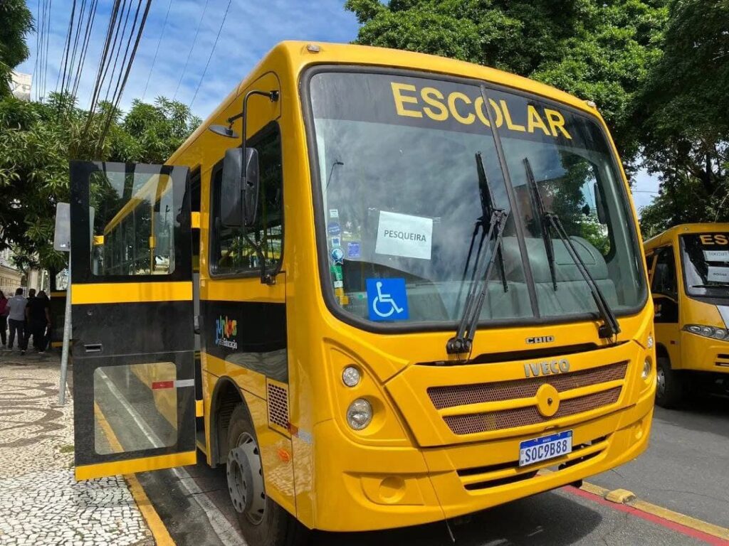 Continuidade do transporte escolar em Pesqueira