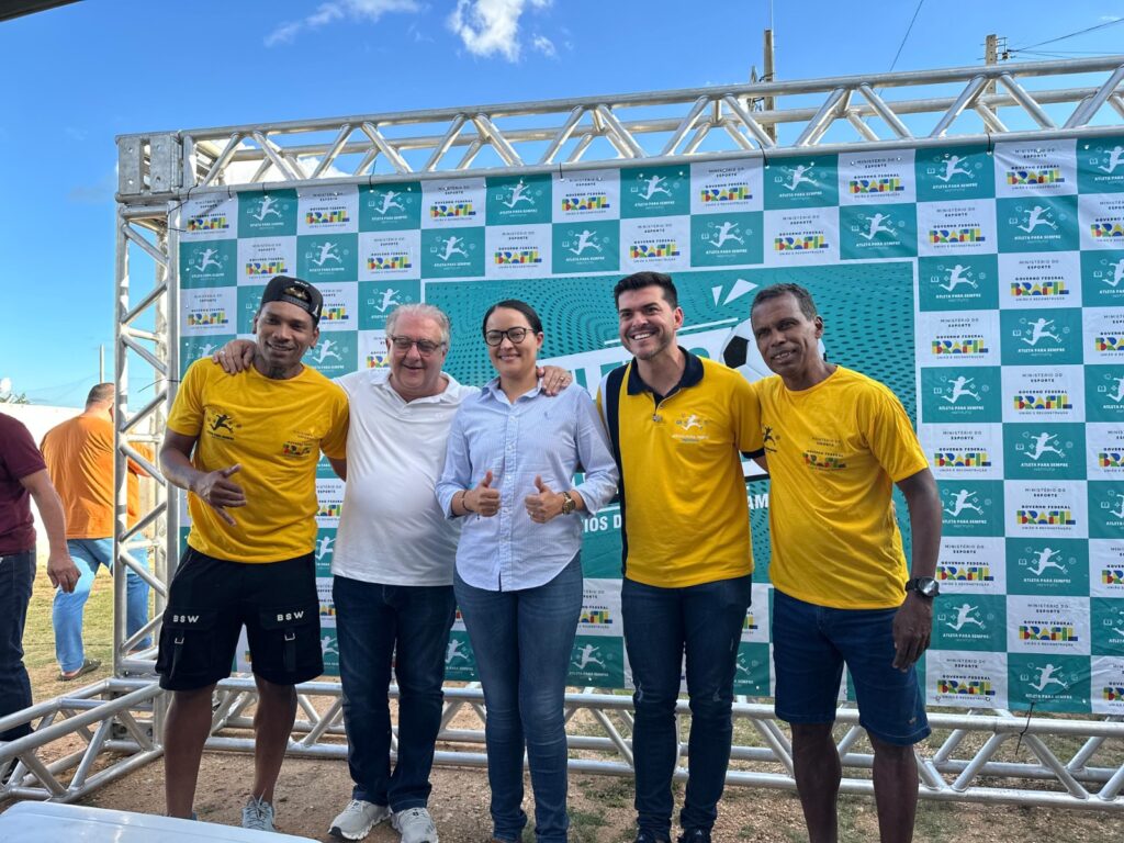 Sertânia recebeu representante de esportes